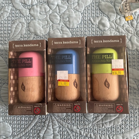 NEW IN BOX! Japanese toys! Terra pills & Kendamas - Picture 2 of 11